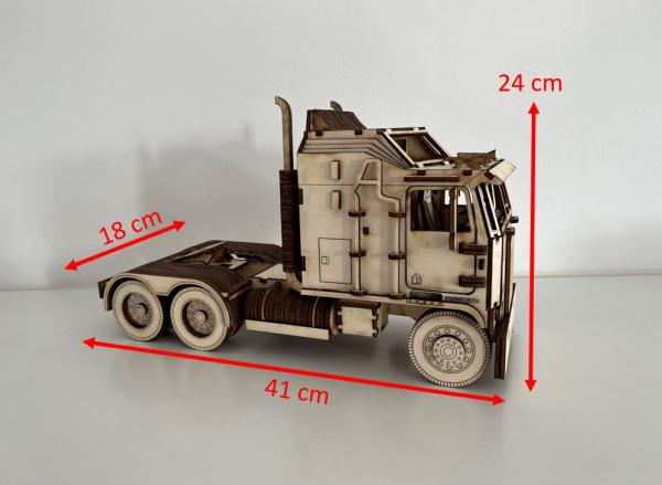 US Truck K100 (Cabover) Sattelzugmaschine als 3D Großmodell - Abmessungen des Modells